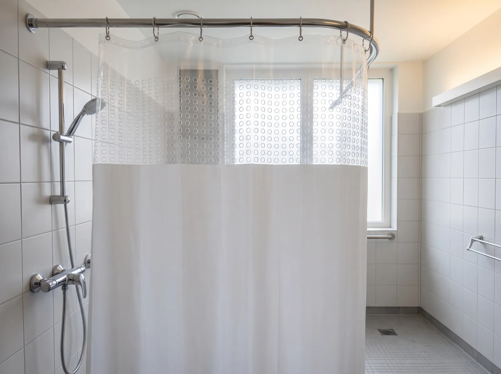 Cortina Baño PVC Ventilada Cristal